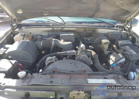 1998 Chevrolet C1500 Fleetside из США, поврежденный, VIN 2GCEC19M7W1274656